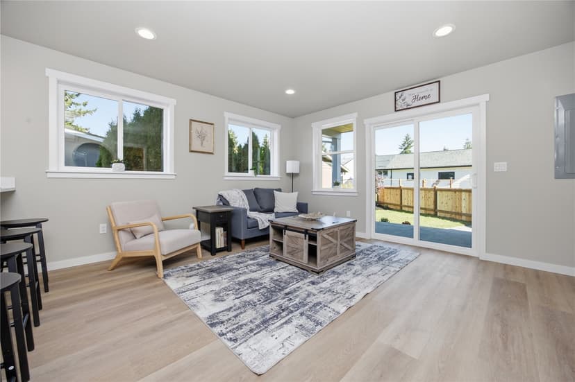 Property photo for 6611 Commercial Avenue #1, Everett photo 16