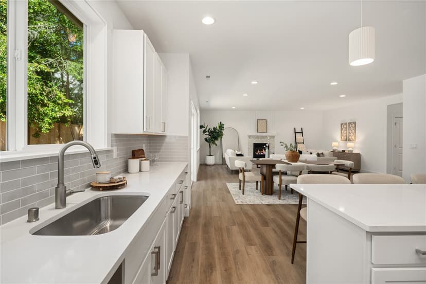 Property photo for 10667 SE 170th Place, Renton photo 13