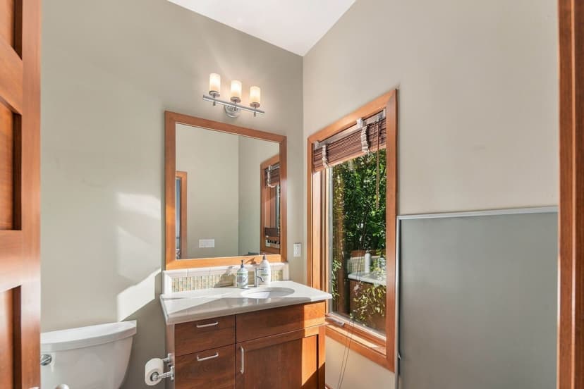 Property photo for 11042 SE 30th Street, Bellevue photo 22
