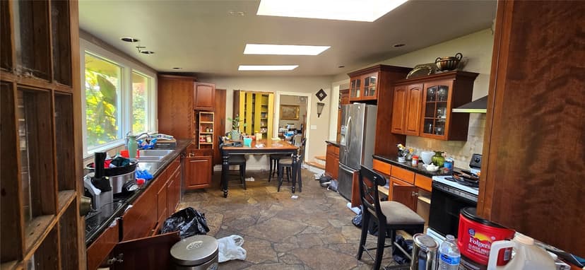 Property photo for 5818 209th Place SW, Lynnwood photo 3