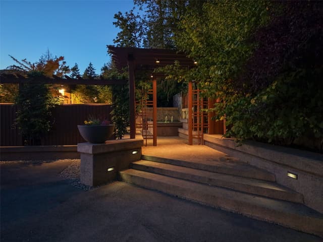 Property photo for 12013 206th Place SE, Issaquah photo 3