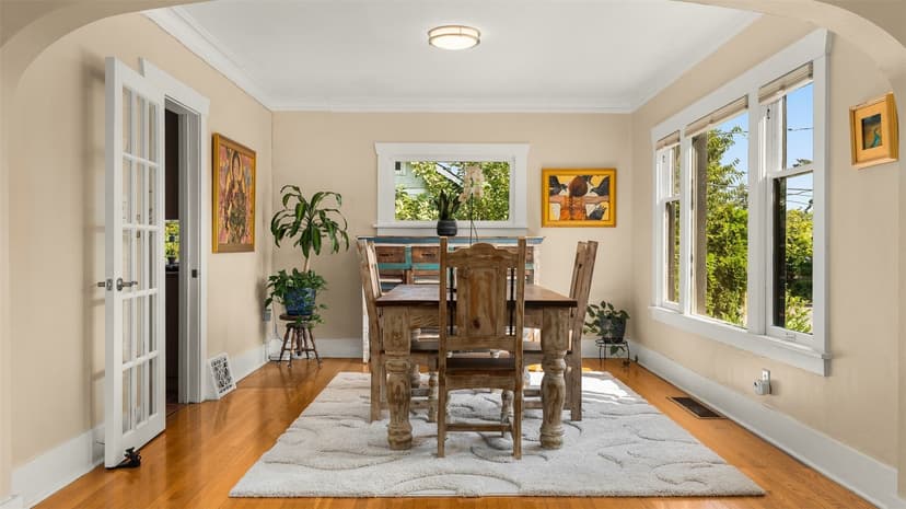 Property photo for 10015 68th Avenue S, Seattle photo 11