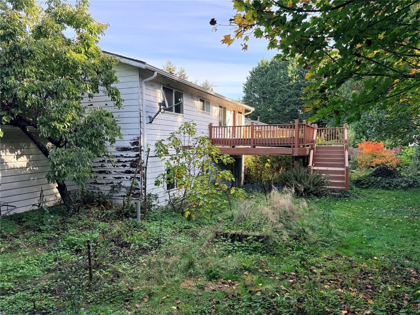 Property photo for 7603 NE 142nd Street, Kirkland photo 3