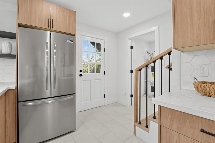 Property photo for 852 NW 62nd Street, Seattle photo 14