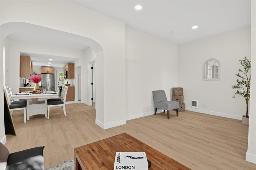 Property photo for 852 NW 62nd Street, Seattle photo 9