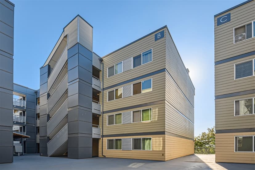 Property photo for 1311 12th Avenue S #B304, Seattle photo 17