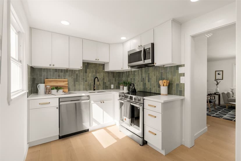 Property photo for 4411 50th Avenue SW, Seattle photo 12