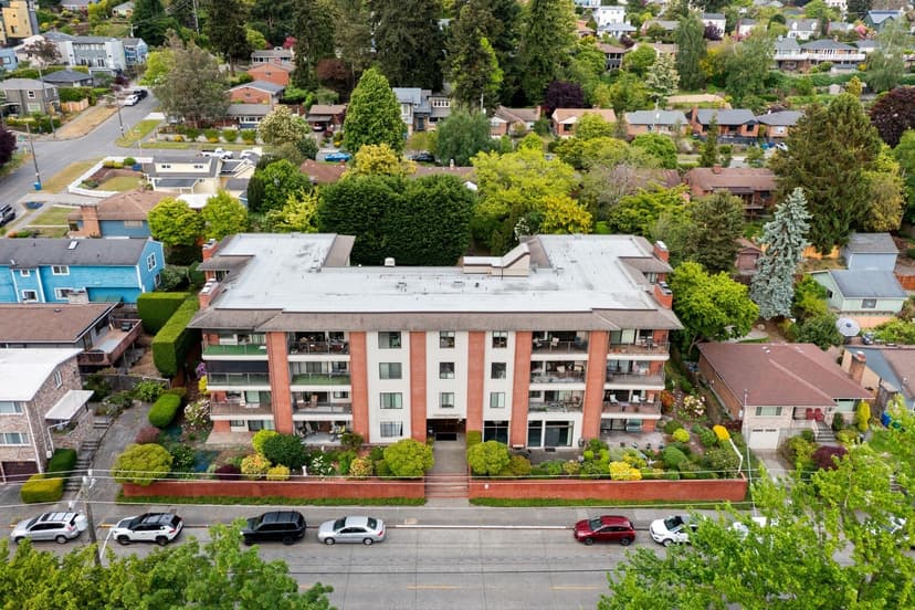 Property photo for 2858 32nd Avenue W #106, Seattle photo 21