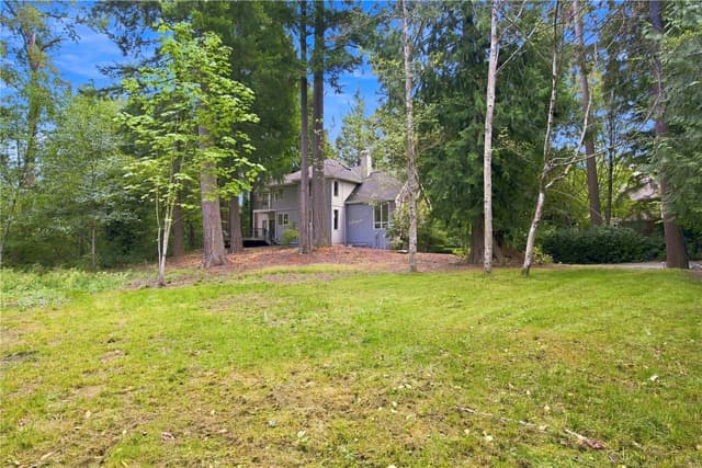 Property photo for 4856 167th Avenue SE, Bellevue photo 2