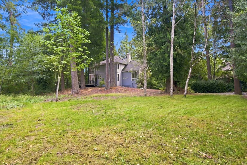 Property photo for 4856 167th Avenue SE, Bellevue photo 2