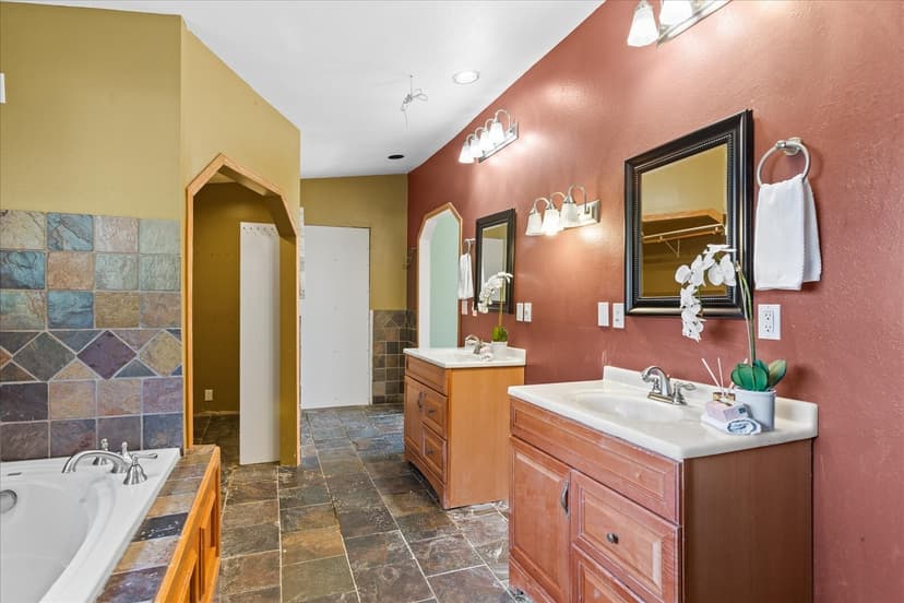 Property photo for 7819 225th Place SW, Edmonds photo 7