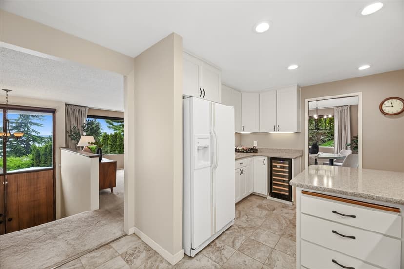 Property photo for 4553 53rd Avenue SW, Seattle photo 9