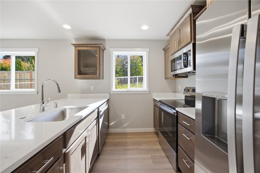 Property photo for 6611 Commercial Avenue #2, Everett photo 5