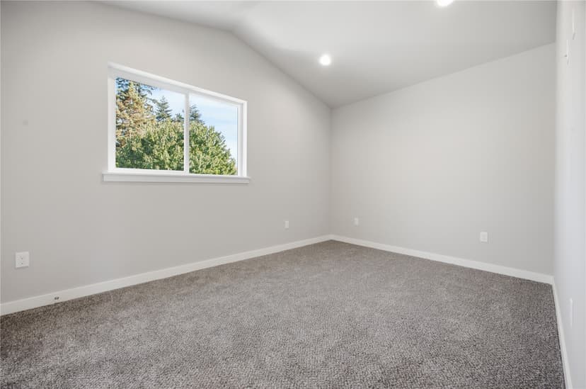Property photo for 6611 Commercial Avenue #2, Everett photo 15