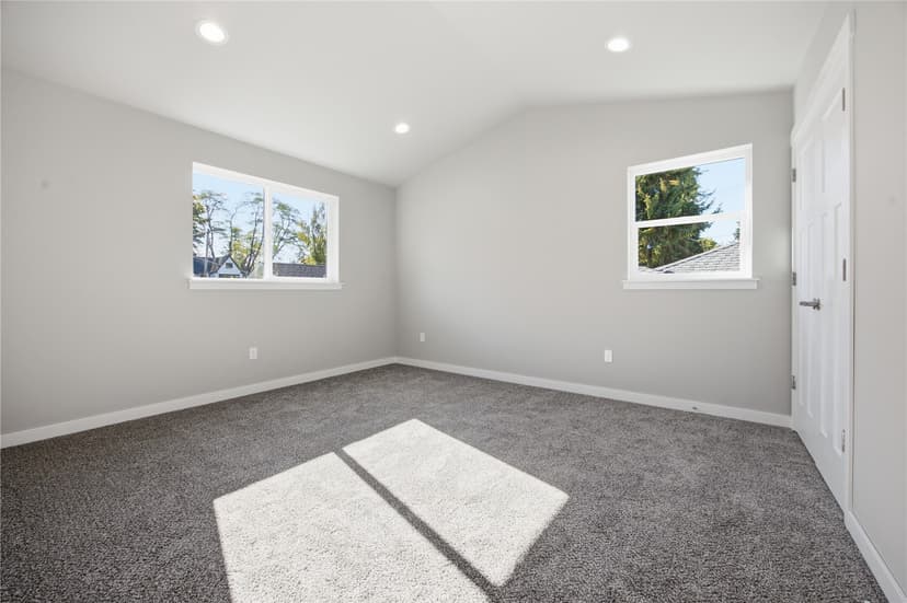 Property photo for 6611 Commercial Avenue #2, Everett photo 12