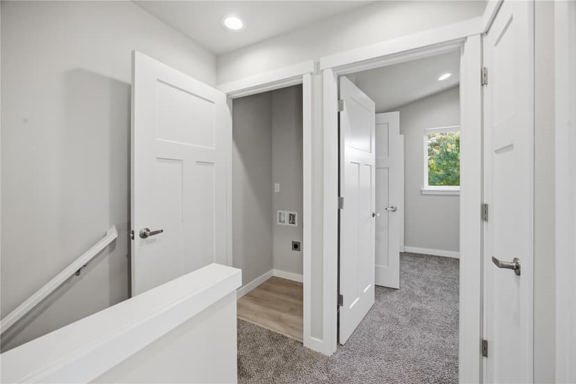 Property photo for 6611 Commercial Avenue #2, Everett photo 11