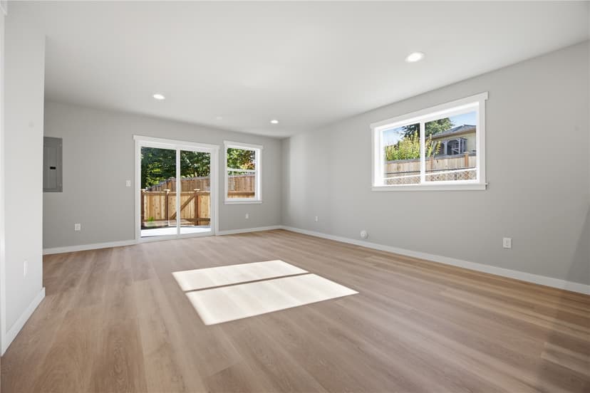 Property photo for 6611 Commercial Avenue #2, Everett photo 9