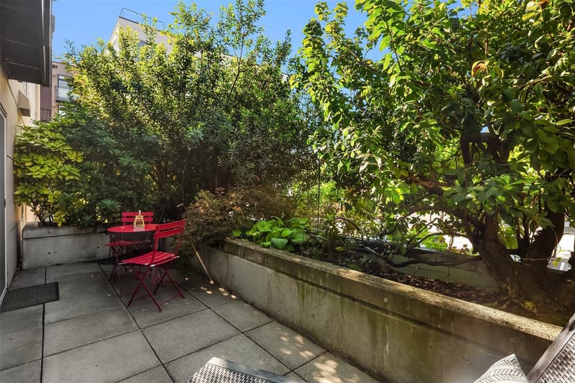 Property photo for 323 Queen Anne Avenue N #217, Seattle photo 18