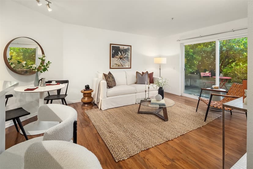 Property photo for 323 Queen Anne Avenue N #217, Seattle photo 3