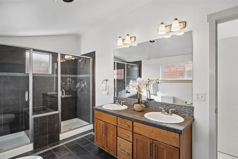 Property photo for 3607 N Interlake Ave N #B, Seattle photo 27