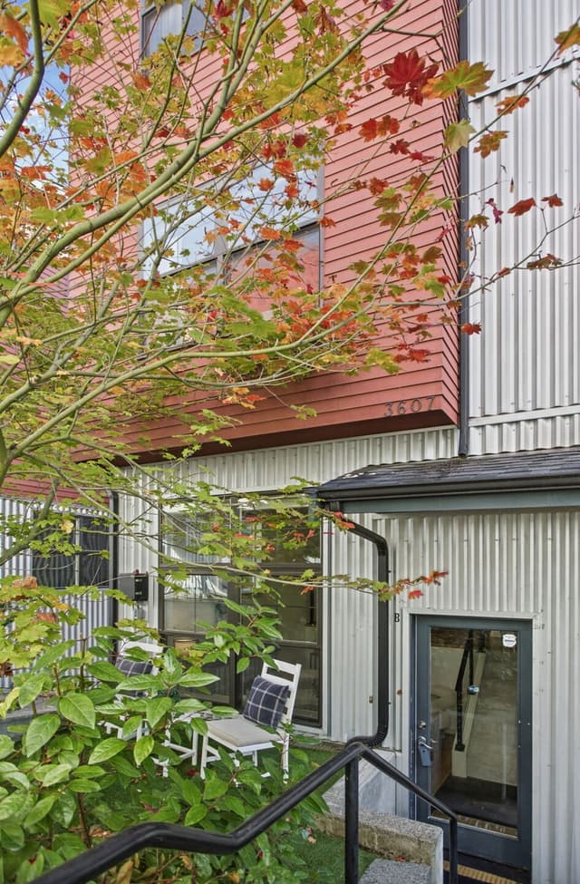 Property photo for 3607 N Interlake Ave N #B, Seattle photo 4