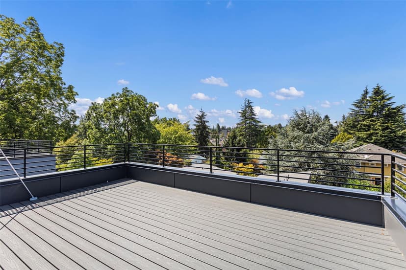 Property photo for 8037 Wallingford Avenue N #B, Seattle photo 21