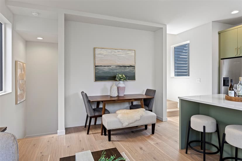 Property photo for 8037 Wallingford Avenue N #B, Seattle photo 11