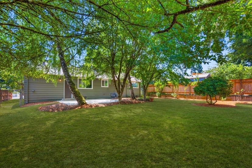 Property photo for 1638 N 190th Street, Shoreline photo 33