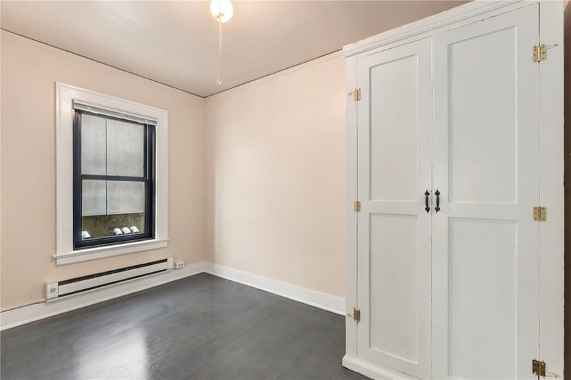 Property photo for 307 Queen Anne Avenue N, Seattle photo 21