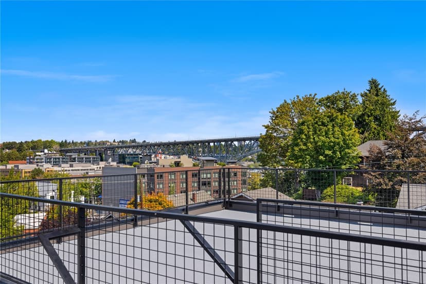 Property photo for 270 Fulton Street, Seattle photo 2