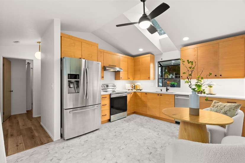 Property photo for 6710 3rd Avenue NW, Seattle photo 12