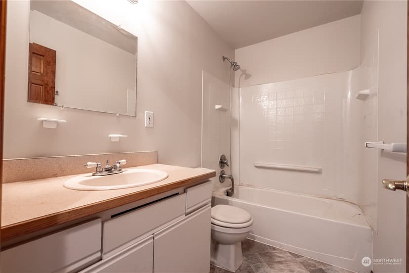 Property photo for 732 Satsop Road W, Montesano photo 10