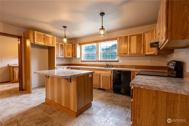 Property photo for 732 Satsop Road W, Montesano photo 4