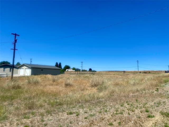 Property photo for 1 NW Blake Avenue, Wilbur photo 2
