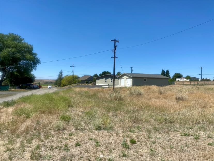 Property photo for 1 NW Blake Avenue, Wilbur photo 3