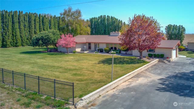 Property photo for 1817 W Herman Road, Othello