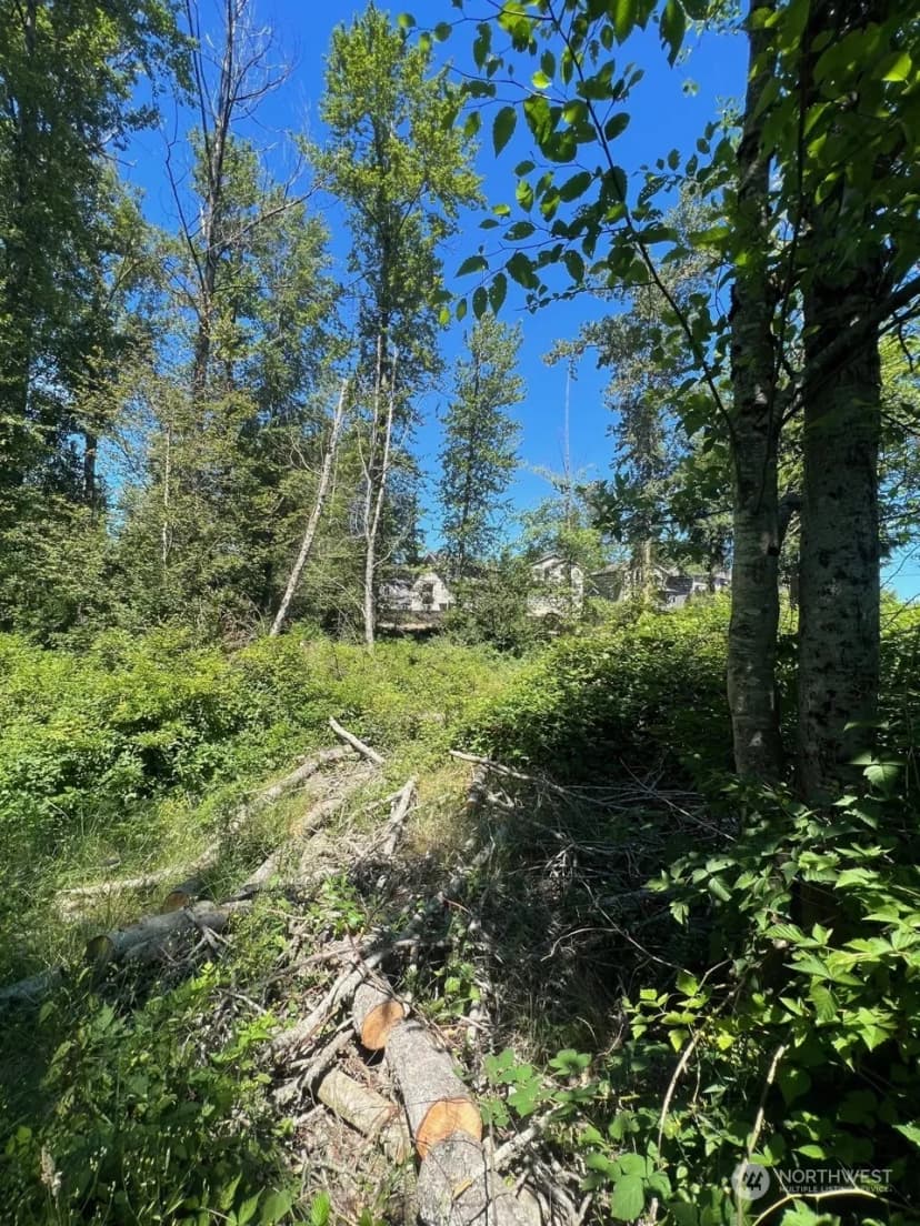 Property photo for 14000 Center Road, Everett photo 8