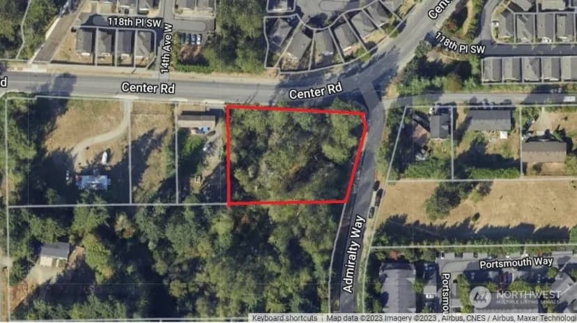 Property photo for 14000 Center Road, Everett