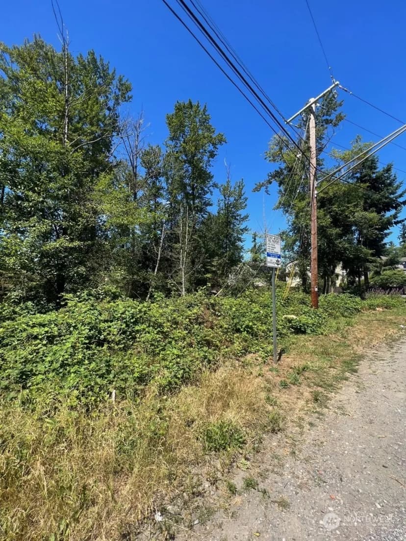 Property photo for 14000 Center Road, Everett photo 12