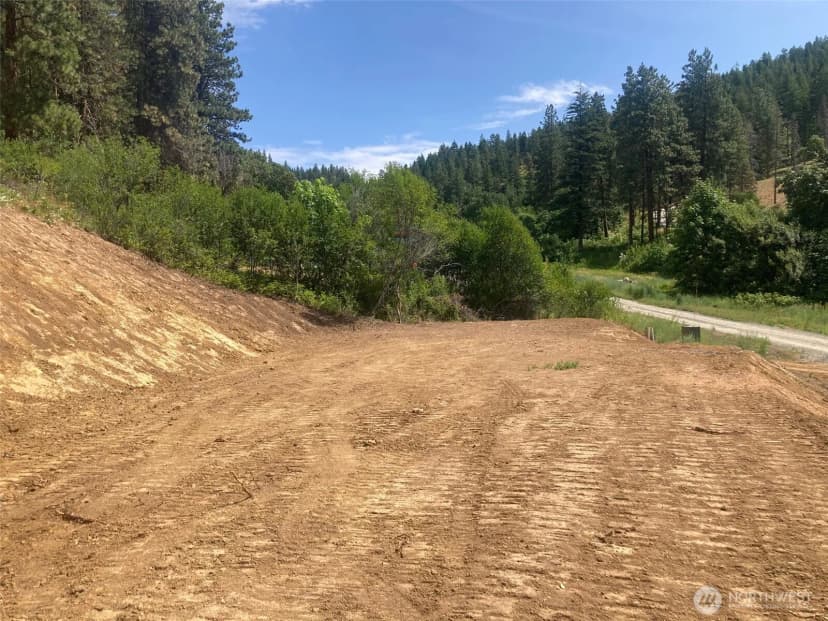Property photo for 10690 Fox Road, Leavenworth photo 19