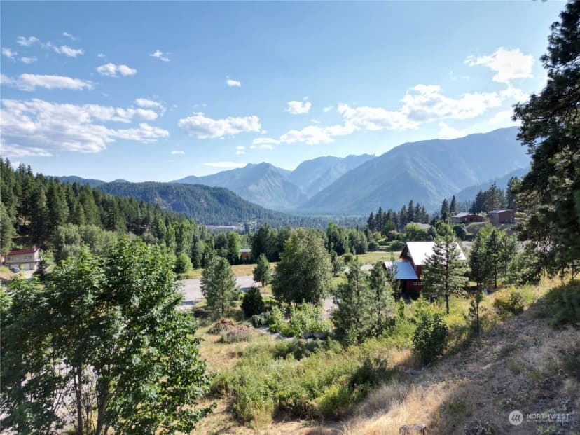 Property photo for 10690 Fox Road, Leavenworth photo 12