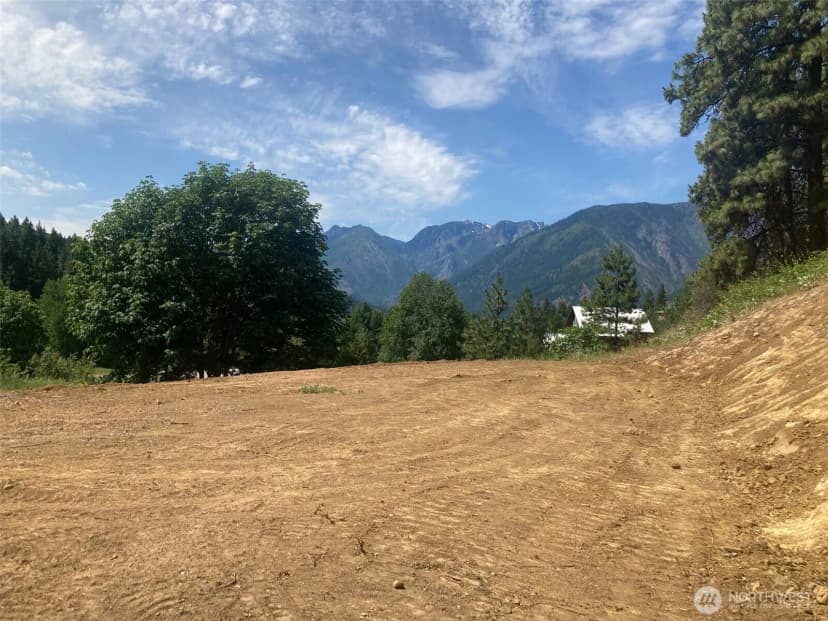 Property photo for 10690 Fox Road, Leavenworth photo 18