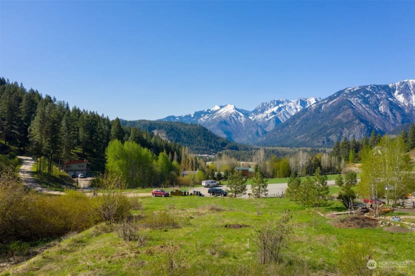 Property photo for 10690 Fox Road, Leavenworth photo 5