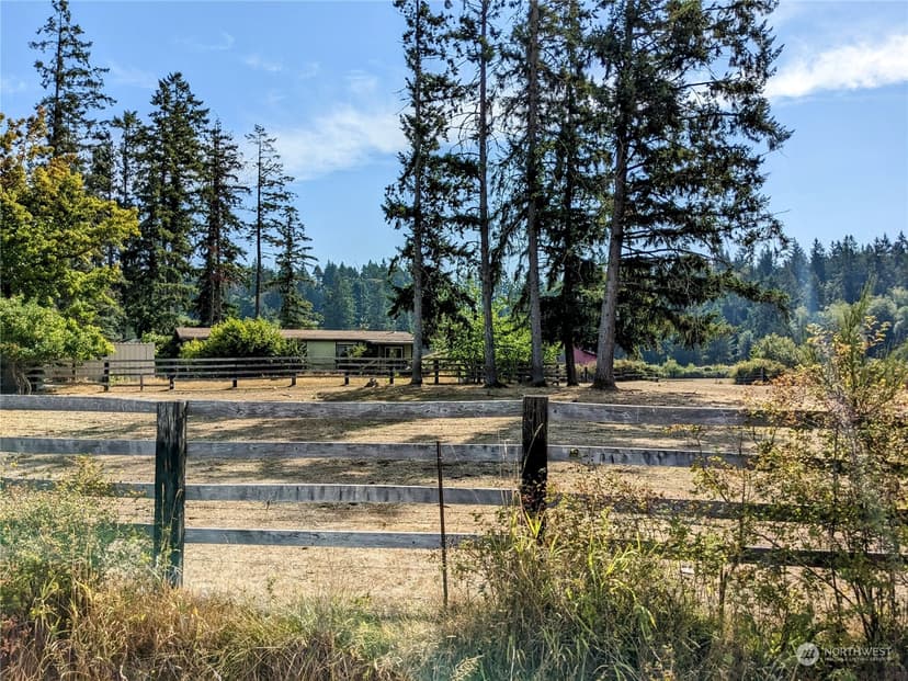 Property photo for 409 Bergeson Road SW, Lakebay photo 12