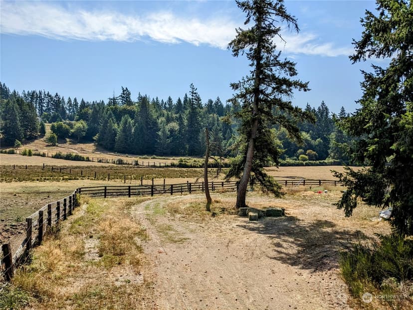 Property photo for 409 Bergeson Road SW, Lakebay photo 6