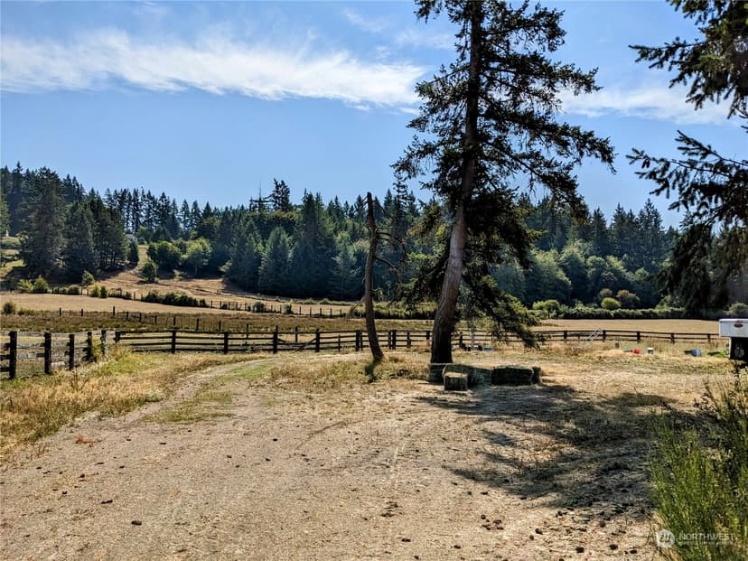 Property photo for 409 Bergeson Road SW, Lakebay photo 30