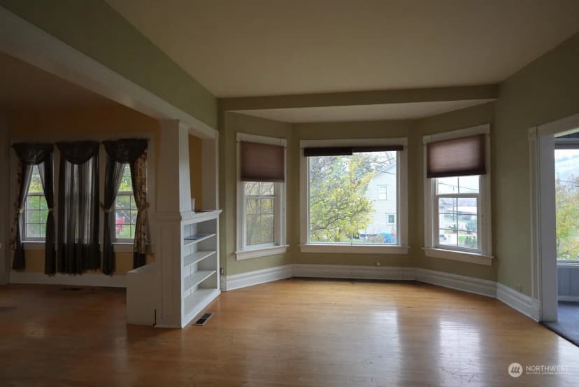 Property photo for 403 S 6th Street, Dayton photo 15