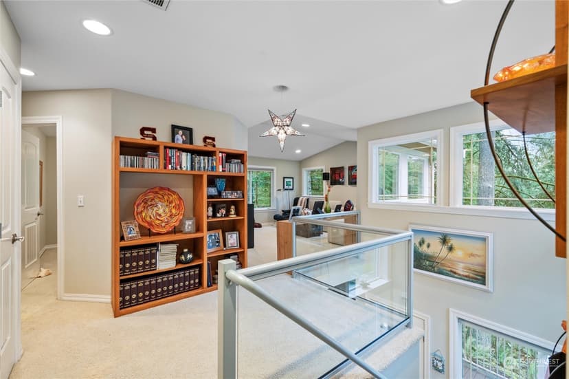 Property photo for 209 Harbor View Drive, Bellingham photo 17
