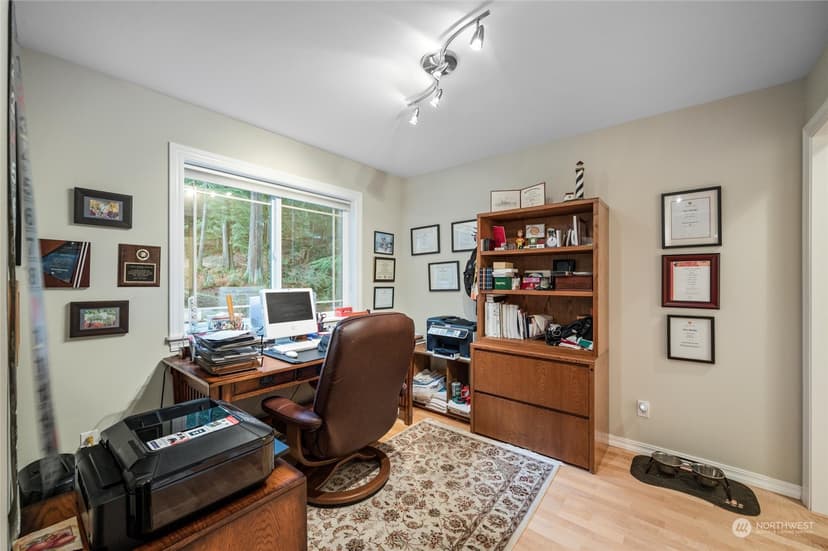 Property photo for 209 Harbor View Drive, Bellingham photo 16