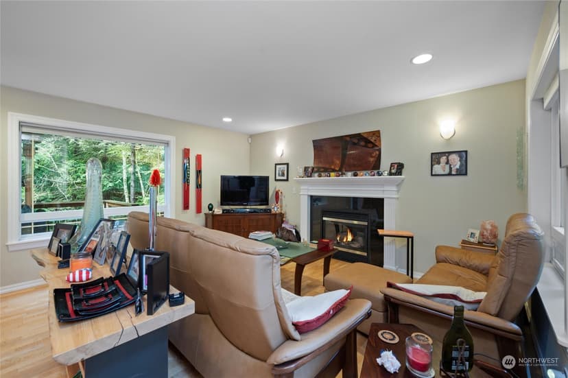 Property photo for 209 Harbor View Drive, Bellingham photo 11